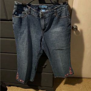 18 w flower capri Jean